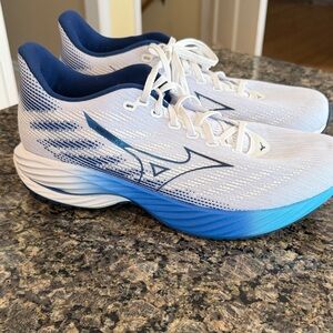 Mizuno Men's White and Blue Athletic Shoes Wave Rider 28 Size 11 GUC